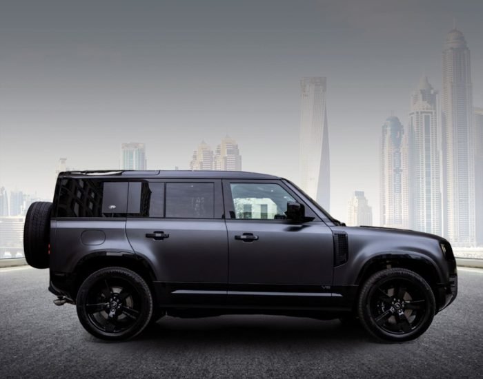 Land Rover Defender v8 2