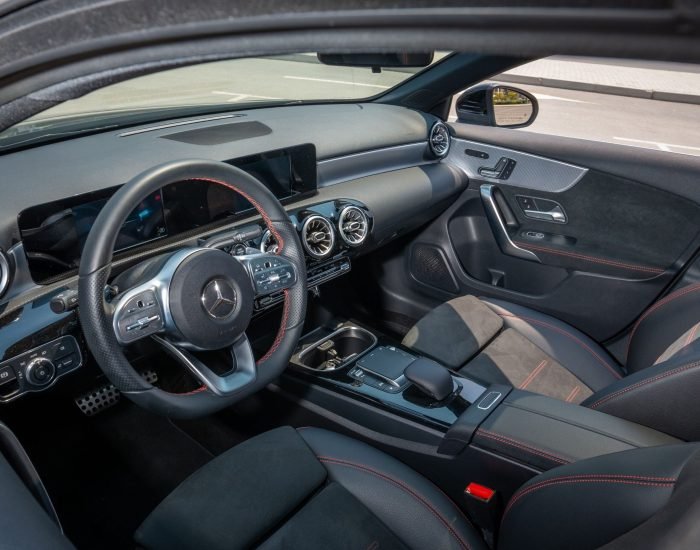 Mercedes A220 (2)